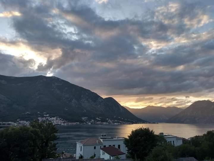 Apartments Dragan Kotor Zewnętrze zdjęcie